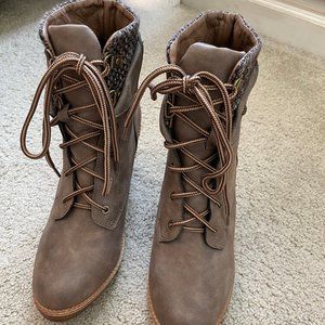 Zigi Soho Astrid Wedge Boots